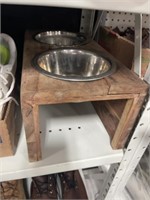 DOG BOWLS AND STAND