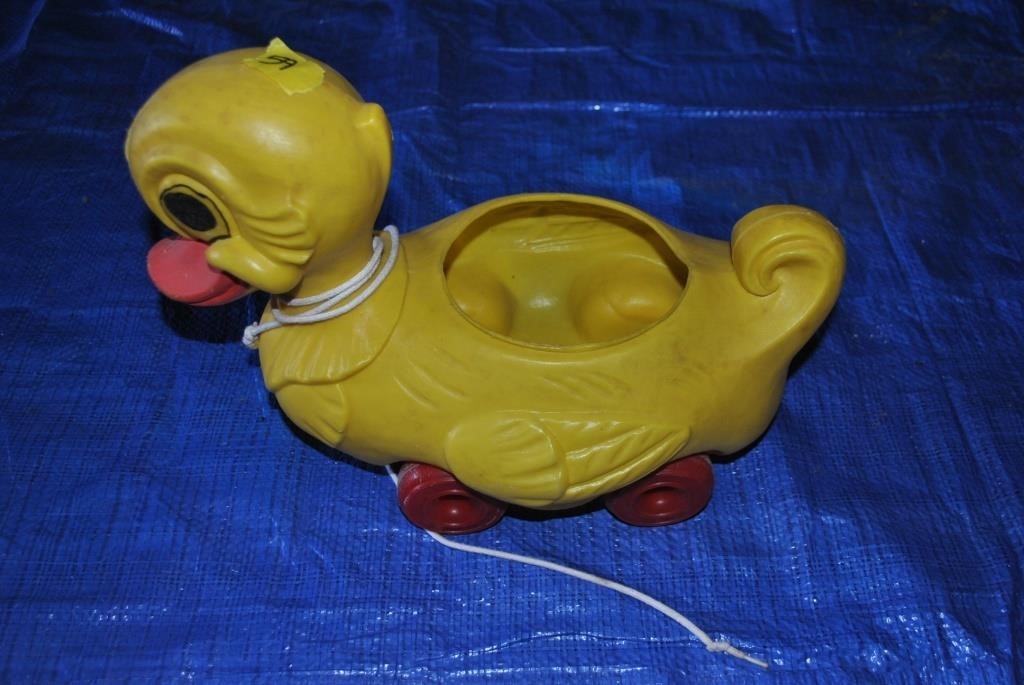 vintage plastic pull along duck