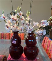 V - PAIR OF MATCHING VASES W/ FAUX FLOWERS (D16)