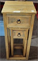 MATCHING PAIR OF WOOD SQUARE END TABLES