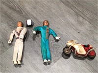 2 VINTAGE ACTION FIGURES AND MOTORCYCLE = EVEL?