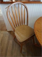 OAK ROUND TABLE & 4 CHAIRS