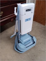 ELECTROLUX FLOOR SCRUBBER WITH ATTACHMENTS