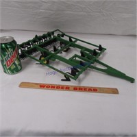 Ertl JD 550 Mulch Master w/Cert Authenticity