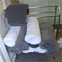 Kate Spade & Deanne & White Bath Towels