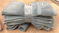 8 Hand Towels