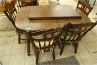 Dining table with 6 chairs and leaves