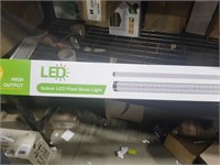 Indoor LED plant grow light