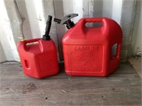 5 gallon & 2 gallon gas can
