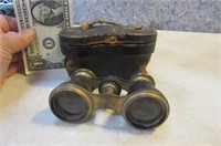 antique Opera Glasses binoculars in case AS-IS