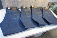lot 4 NEW 34/30 Blue Jeans "Bulluck & Hayes"