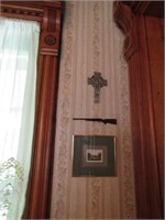 FRAMED PICTURE, CROSS, MINI GIRL DECOFR