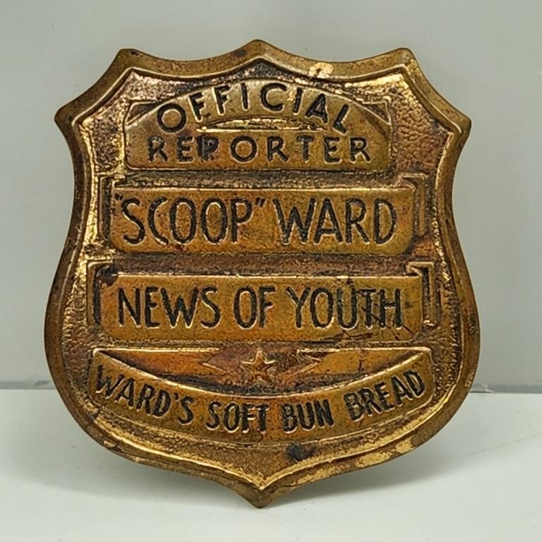 BUN BREAD OFFICIAL SCOOP WARD BADGE PIN