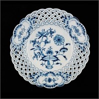 Meissen 'Blue Onion' Pierced Porcelain Plate