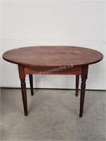 CHILDS ANTIQUE PINE TABLE