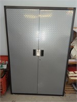 GLADIATOR 2 DOOR STORAGE CABINET (HAS KEYS)