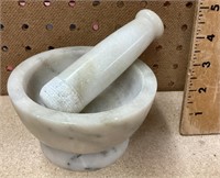 Alabaster mortar and pestle