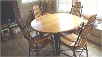 OAK & BENT HICKORY TABLE & 4 CHAIRS (TABLE 48")