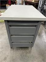 3 drawer metal Cabinet 29"x19"x27"