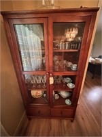 Curio/China Cabinet