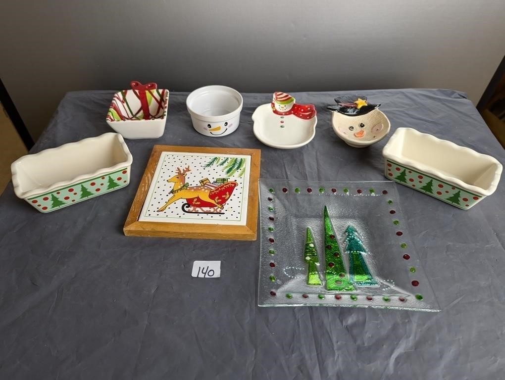 Lot of Kitchen Christmas Decor