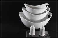 Nesting Set of Ceramic Serving Bowls w Shaker Set