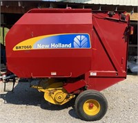 New Holland BR7060 Round Baler