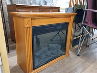 Electric fireplace has heat  no remote 26x31x 12