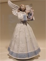 Lladro Heavenly Harpist  Porcelain Angel from 1991