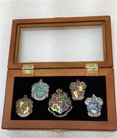 Harry Potter pin set in presentation box    793