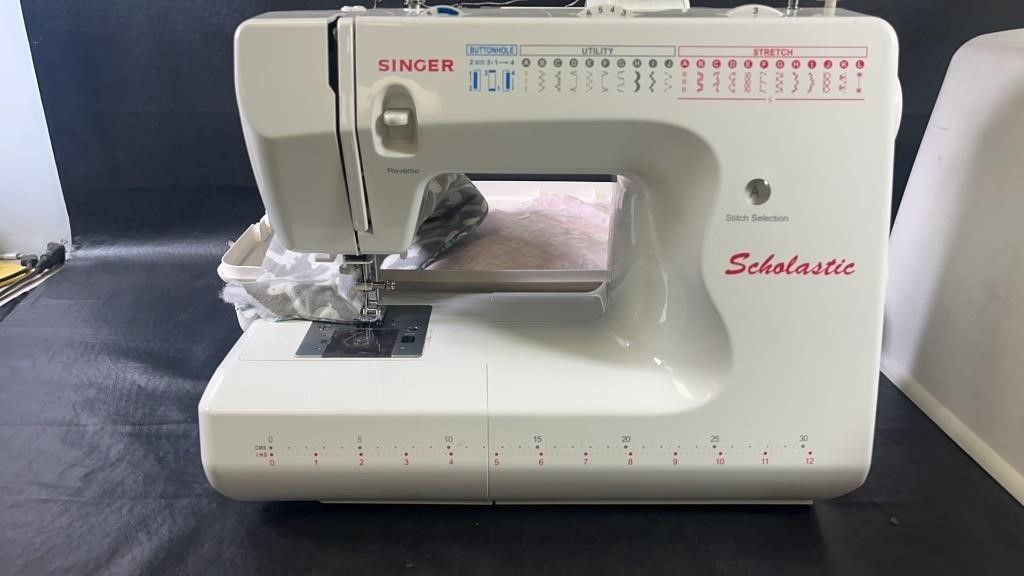 Singer scholastic Sewing Machine