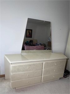Millennium Dresser w/Mirror