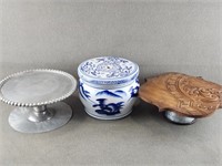 Two Cake Stands & Asian Flow Blue Garden Stand