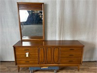 Mid Century Modern Walnut Dresser w/Mirror