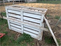 Wooden pig or calf crate