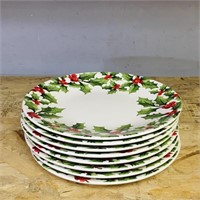 Set Of 8 Christmas Holiday Plates (Vintage)