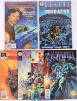 ASSORTED COLLECTIBLE COMIC BOOKS - LOT OF 6