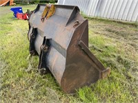 9' bucket off volvo 4500 loader