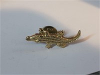 Gator pin