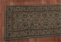 Machined Floral scatter rug and floral runner