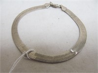 925 bracelet, clasp will come open