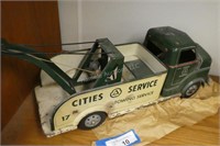 Vintage cities service metal tow truck toy