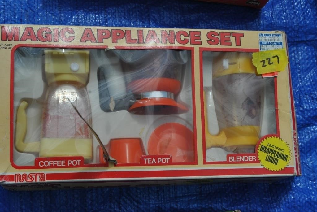 1981 Magic Appliance set