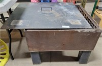 HEAVY METAL SQUARE FIRE PIT W/LID