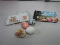 2 Vtg Pin Trays 3 Alabaster Marble Eggs & 1 Hand