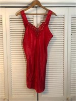 VINTAGE CINEMA ETOILE CHEMISE NIGHTGOWN MEDIUM