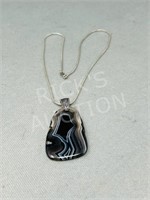 Agate pendant & sterling chain