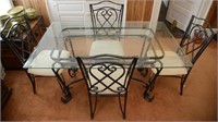 METAL / GLASS DINING ROOM TABLE AND CHAIRS