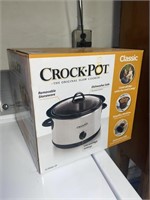 (NIB) 4-QUART CLASSIC CROCK-POT SLOW COOKER MODEL