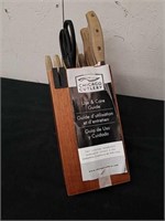 Chicago Cutlery knife block with sharpener and